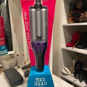 NWT BedHead Wave Iron